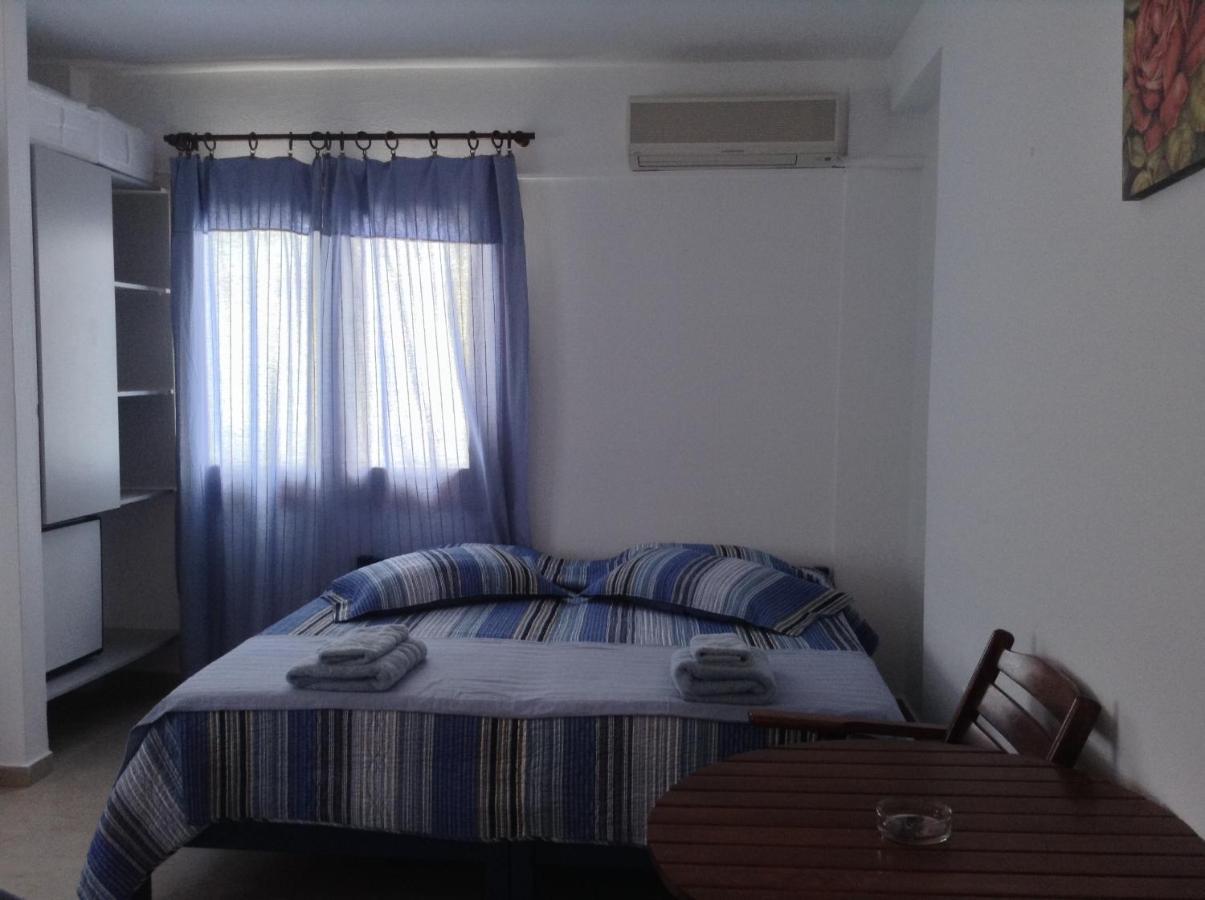 Mouria Hotel Szkiáthosz Szoba fotó